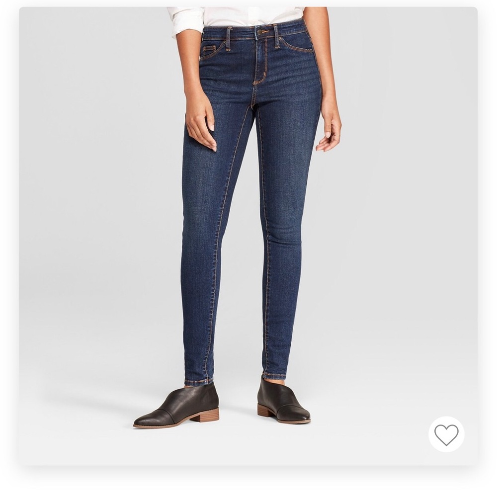 NWT Universal thread high rise jugging jeans 16